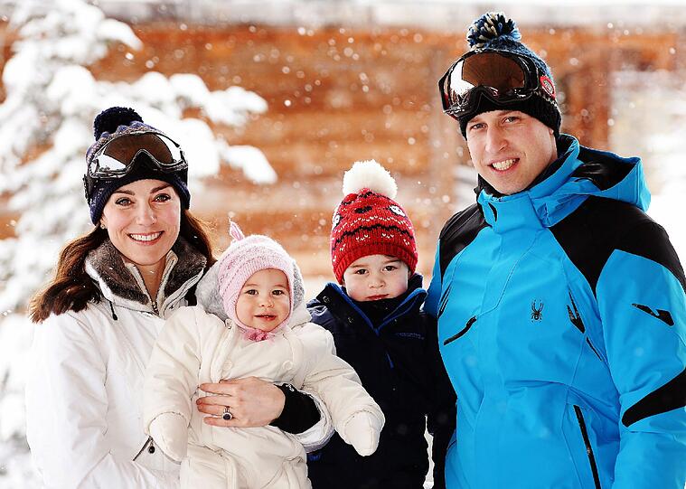 Royals im Schnee: die englische Königsfamilie weilt derzeit auf Urlaub in den französischen Alpen.