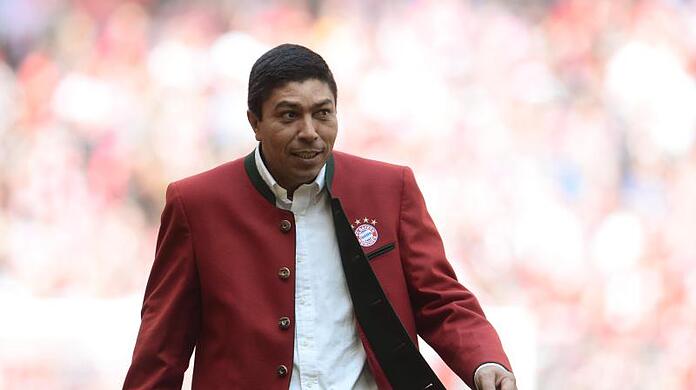 Der ehemalige Bayern-Profi Giovane Elber bei einer Ehrung der Meistermannschaften in der Allianz Arena.
