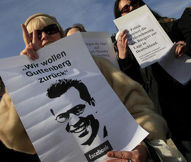 Noch immer hat Guttenberg aufgrund seiner politischen Leistungen hierzulande zahlreiche Befürworter.