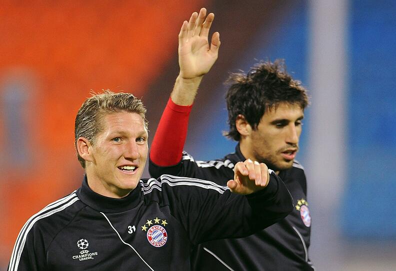 Bastian Schweinsteiger (l) und Javi Martinez.