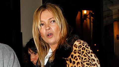 Kate Moss hat sich auf der Ski-Piste in Gstaad einen Bänderriss zugezogen.