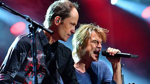 Die Toten Hosen rund um Frontmann Campino (r.) müssen ihre Fans enttäuschen