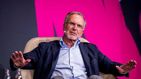 Karl-Heinz Rummenigge will den Kuss-Eklat nach dem WM-Finale nicht überbewerten.