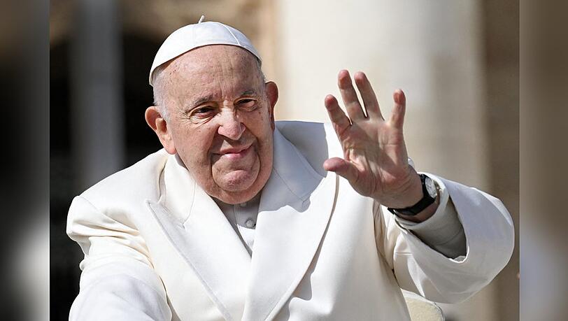 Papst Franziskus ist am 21. April 2025 (Ostermontag) im Alter von 88 Jahren verstorben.