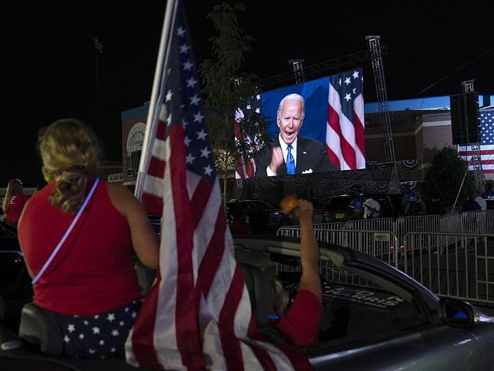 Joe Biden fordert den republikanischen Amtsinhaber Donald Trump bei der Wahl im November heraus.