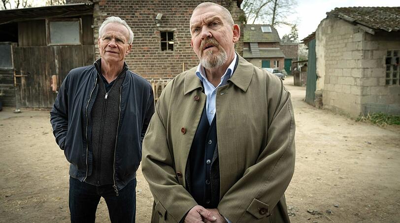 Ballauf (Klaus J. Behrendt) und Freddy Schenk (Dietmar Bär) ermitteln bei einer Verwandten der von Todesfällen geplagten Familie. Ballauf (Klaus J. Behrendt) und Freddy Schenk (Dietmar Bär) ermitteln bei einer Verwandten der von Todesfällen geplagten Familie.