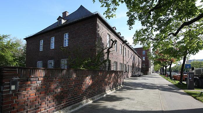 Markanter Ziegelbau: das Kriegsarchiv des Hauptstaatsarchivs ...
