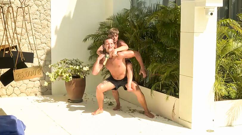 Trotz zwischenzeitlicher Streiterei: Paddy (hinten) und Erik halten zusammen.