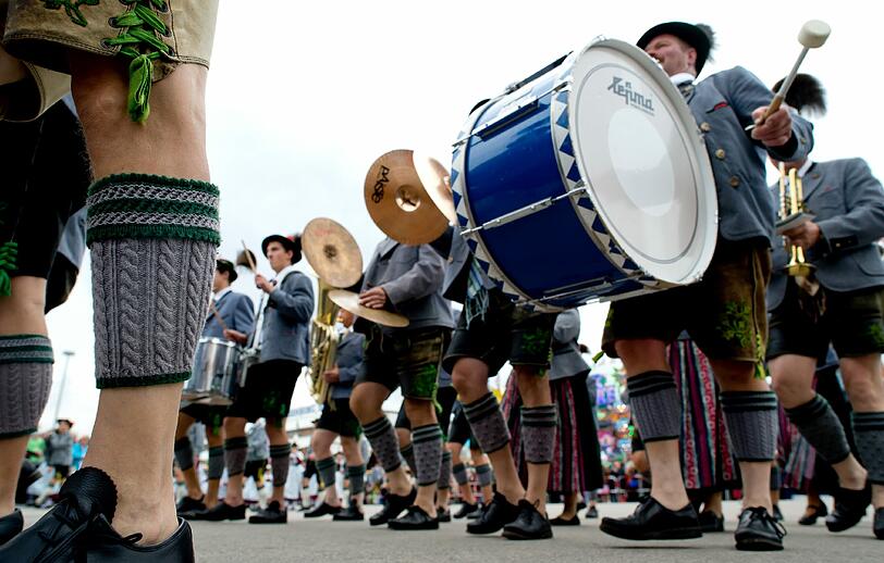 Die Ankunft der Trachtler auf dem Oktoberfest