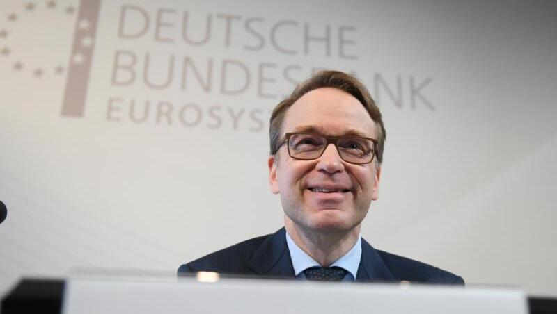 Bunesbank-Präsident Jens Weidmann: Die Deutsche Bundesbank überweist dem Bund nach einem Gewinnanstieg für das vergangene Jahr 2,4 Milliarden Euro. Bunesbank-Präsident Jens Weidmann: Die Deutsche Bundesbank überweist dem Bund nach einem Gewinnanstieg für das vergangene Jahr 2,4 Milliarden Euro.