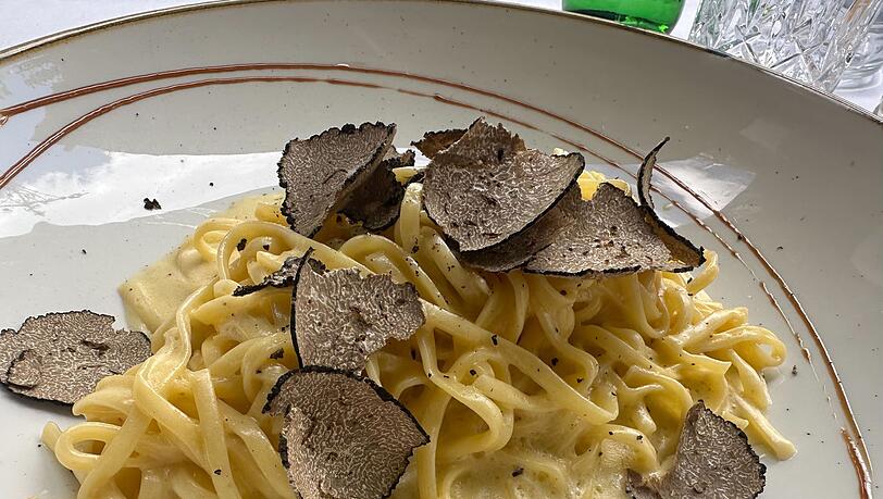 Tagliolini Al Tartufo Nero - Trüffelnudeln in einem Berliner Restaurant.