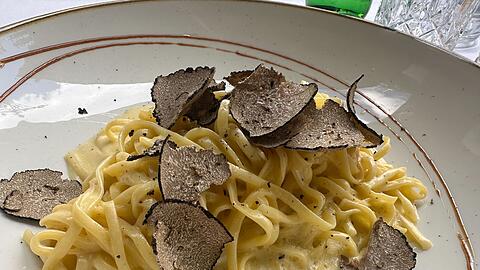 Tagliolini Al Tartufo Nero - Trüffelnudeln in einem Berliner Restaurant.