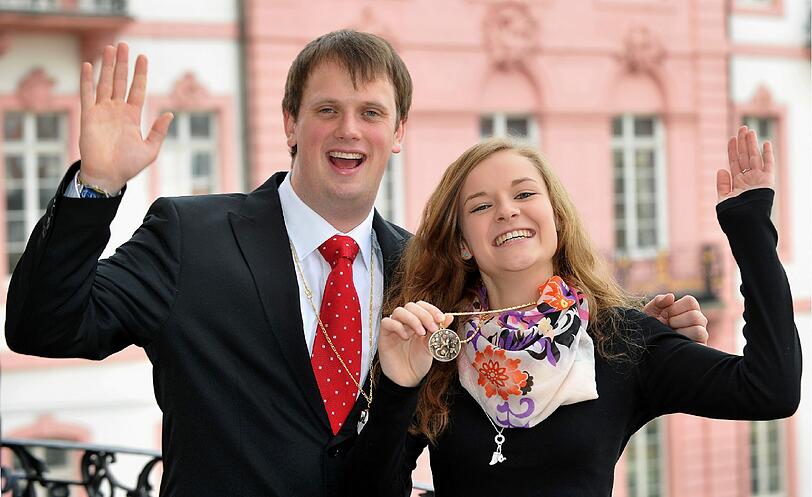 Das neue Prinzenpaar der Mainzer Ranzengarde, Anna Marie Kusche als Prinzessin Moguntia Anna I. und Johannes Both als Prinz Carneval Johannes I.