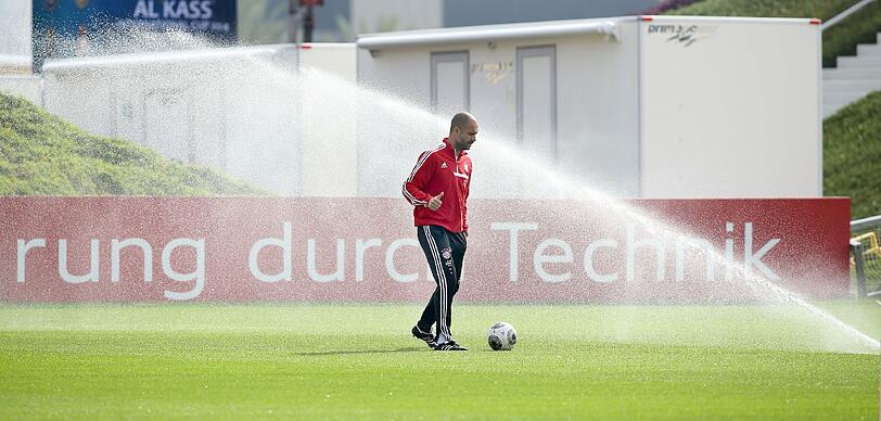 Ein kleiner Alaba-Schock, Guardiola trifft Raul: Der 8. Tag im Trainingslager des FC Bayern - Die Bilder.