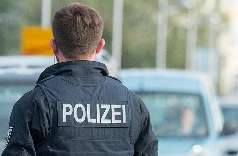 Die beiden Jugendlichen wollten sich einer Verkehrskontrolle entziehen.