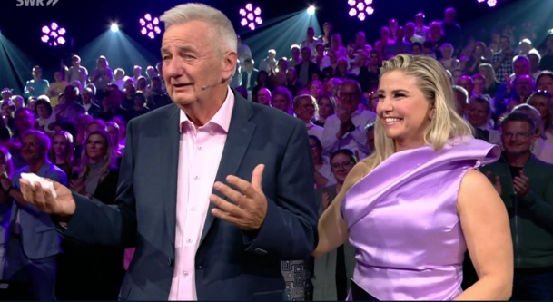 Stiftungsgründer Reiner Meutsch wurde von Beatrice Egli überrascht.