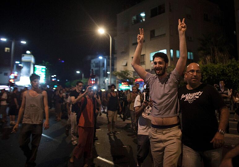 Hunderttausende Israelis haben im ganzen Land gegen soziale Missstände protestiert.