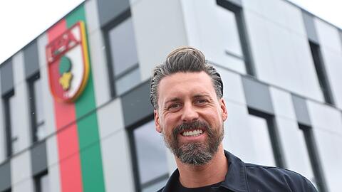 Sandro Wagner legt als Trainer beim FCA los.