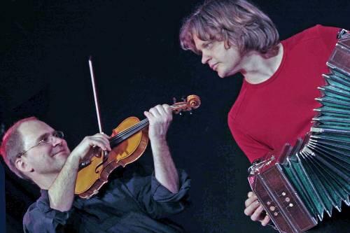 D'Straubinger verbinden Volkmusik mit Kabarett.