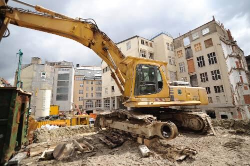 Die Abbrucharbeiten sind auf dem ehemaligen Gelände des Süddeutschen Verlags an der Sendlinger Straße im vollen Gange.