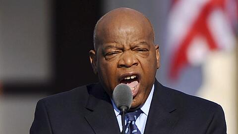 Der demokratische Bürgerrechtler John Lewis wirft McCain vor, er und Sarah Palin säten eine «Saat des Hasses und der Teilung».
