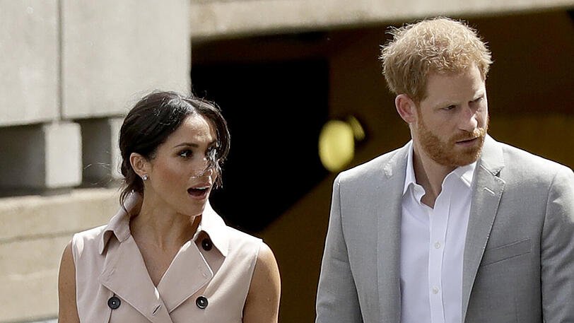 Neben Herzogin Meghan und Prinz Harry dürfte auch die Queen "not amused" sein.