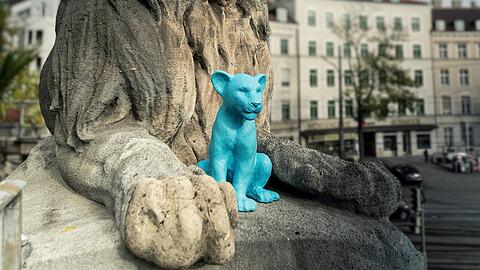 Der kleine blaue Löwe zog zuletzt die Blicke auf sich.