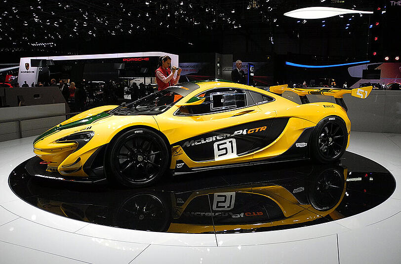 Für ein paar handverlesene Kunden: Der neue Überflieger P1 GTR von McLaren fährt mit einem 588 kW/800 PS starken Achtzylinder plus E-Maschine mit 147 kW/200 PS.