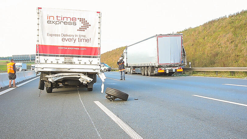 Weitere Bilder von der Unfallstelle.