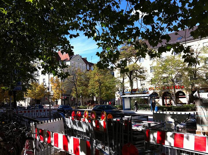 ... die größten Teile der Baustelle...