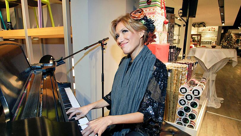 Auch ohne die No Angels machte Vanessa Petruo Musik. Auch ohne die No Angels machte Vanessa Petruo Musik.