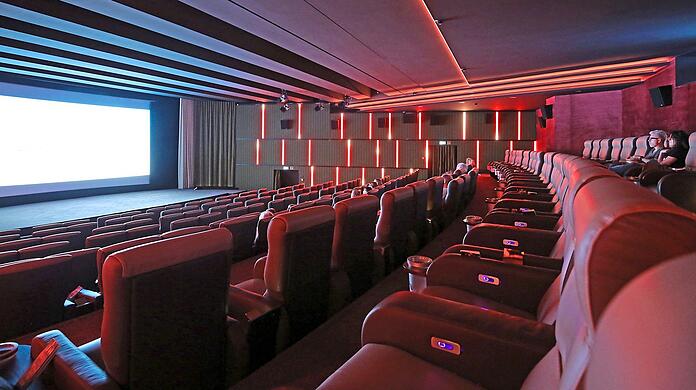 Das zur Astor Film Lounge umgestaltete Arri in der Türkenstraße ist nun Sonntags eine Kirche.