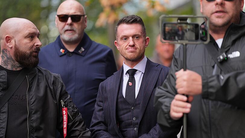 Tommy Robinson droht eine mehrjährige Haftstrafe. Tommy Robinson droht eine mehrjährige Haftstrafe.