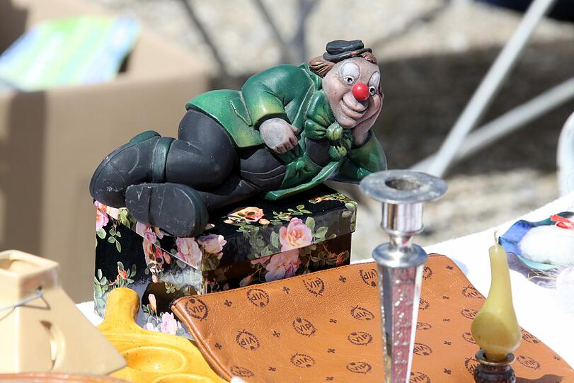 Antikes, Nützliches, Ramsch: Beim größten Flohmarkt Münchens kommen Sammler genauso auf ihre Kosten wie Trödel-Laien. Die besten Bilder von der Theresienwiese.