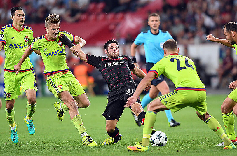 Nach hartem Kampf trennten sich Bayer Leverkusen und ZSKA Moskau am Ende mit einem Unentschieden.