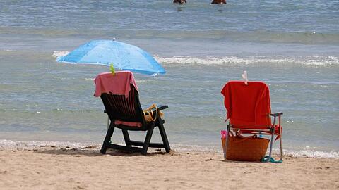 Impfungen und erweiterte Testm&ouml;glichkeiten sollen f&uuml;r weitere Sicherheit im Tourismus sorgen - und das Reisen erleichtern.