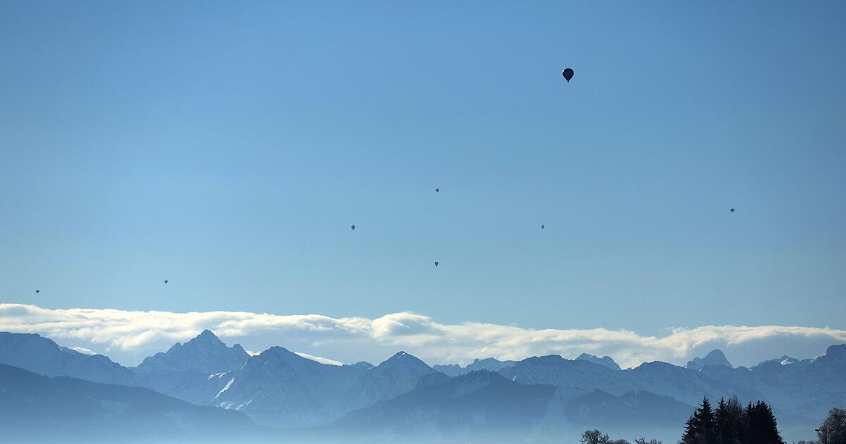 Sonne-nur-in-den-Alpen-sonst-bleibt-es-tr-b