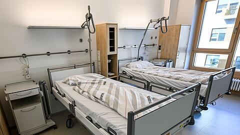 In vielen Krankenh&auml;usern gibt es Finanzn&ouml;te, und Betten stehen leer. (Archivbild)
