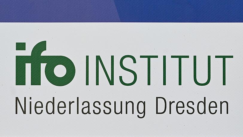 Laut einer Befragung des Dresdner Ifo Institutes bewerten ostdeutschen Unternehmen die Wirtschaftspolitik der Bundesregierung besonders kritisch (Symbolbild).