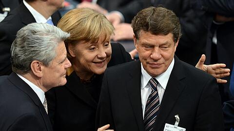 Joachim Gauck ist neuer Bundespräsident - die Bilder seiner Wahl.