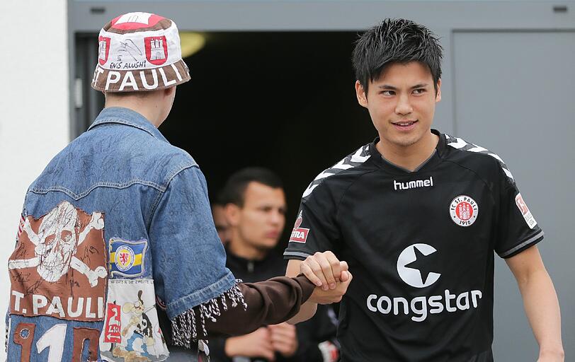 Ryo Miyaichi fällt dem FC St. Pauli wegen eines Kreuzbandrisses monatelang aus.