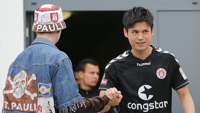 Ryo Miyaichi fällt dem FC St. Pauli wegen eines Kreuzbandrisses monatelang aus. Ryo Miyaichi fällt dem FC St. Pauli wegen eines Kreuzbandrisses monatelang aus.