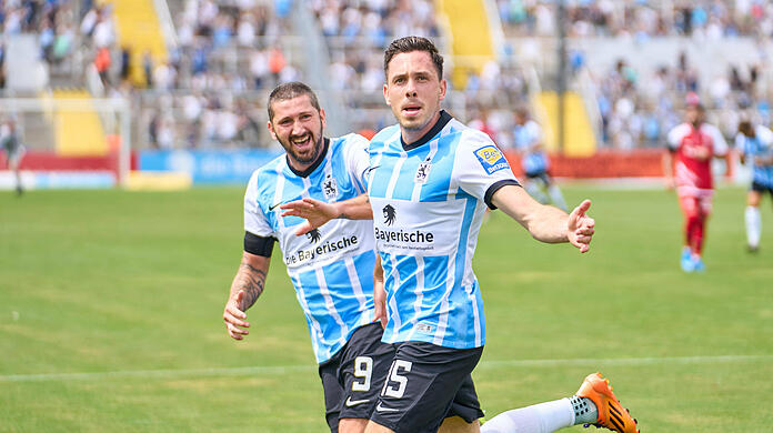 Liefen zu Saisonbeginn noch gemeinsam für den TSV 1860 auf: Sascha Mölders (l.) und Marcel Bär.