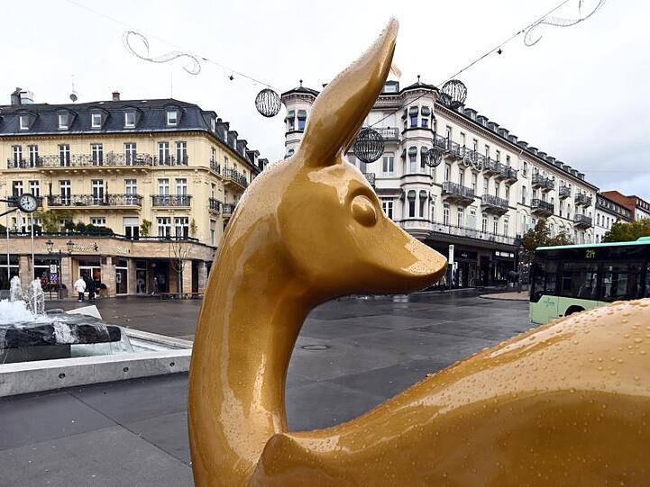 Ein Bambi in der Innenstadt.