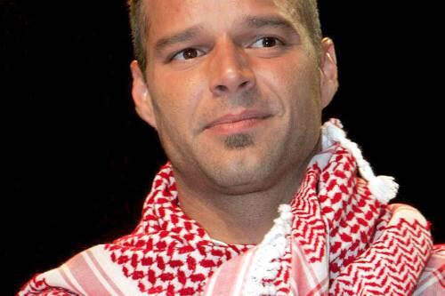 Ricky Martin mit Palästinensertuch.