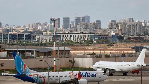 Nach dem Vorfall auf einem Flydubai-Flug nach Tel Aviv berichten US-Medien &uuml;ber brisante Informationen zu dem mutma&szlig;lichen Angreifer. (Archivbild)
