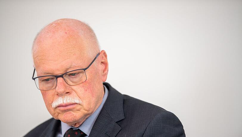 Ulrich Mäurer kündigte seinen vorzeitigen Rücktritt als Innensenator an. (Archivfoto)