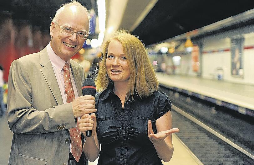 Gemischtes Doppel: Regina Wallner und Graham Baxter sind die neuen Münchner S-Bahn-Stimmen. Sie sprechen ab Dezember alle Ansagen in den Zügen.