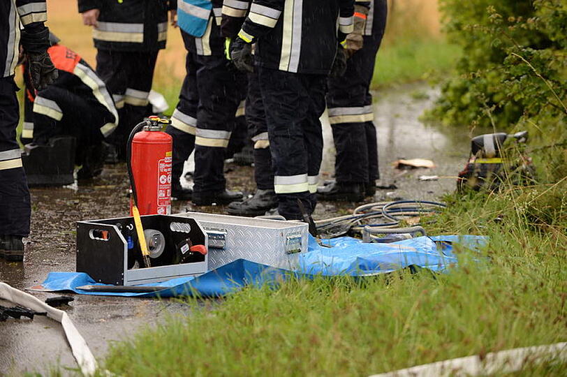 Nach dem Unfall mit seinem Golf GTI musste der Unfallfahrer mit dem Hubschrauber ins Krankenhaus geflogen werden.