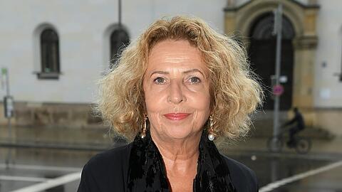 Michaela May nimmt Abschied von einem langjährigen Schauspielkollegen.